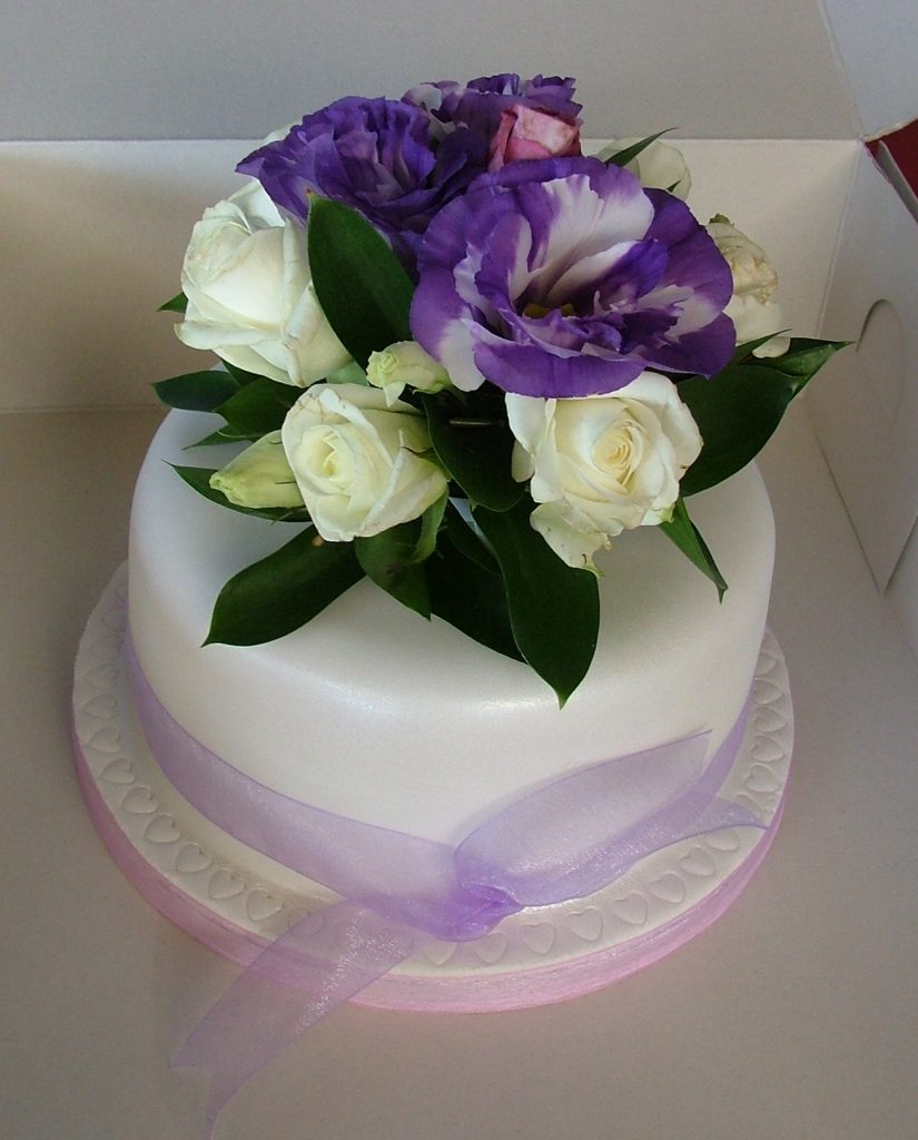 Fondant Flower Cake - Wilton
