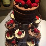 Fresh fruit & chocolate cupcakes